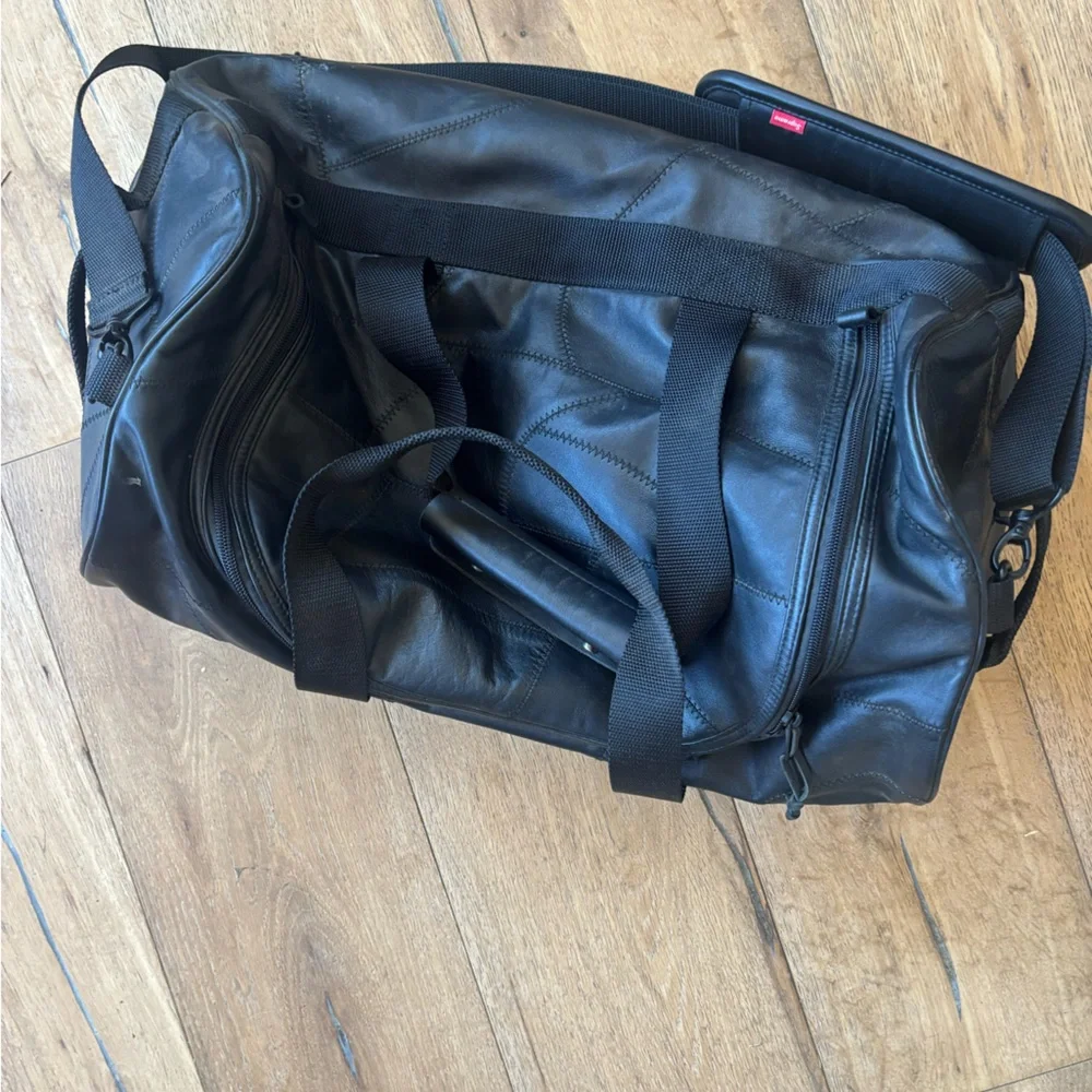 Supreme Black Duffel Bag for Men